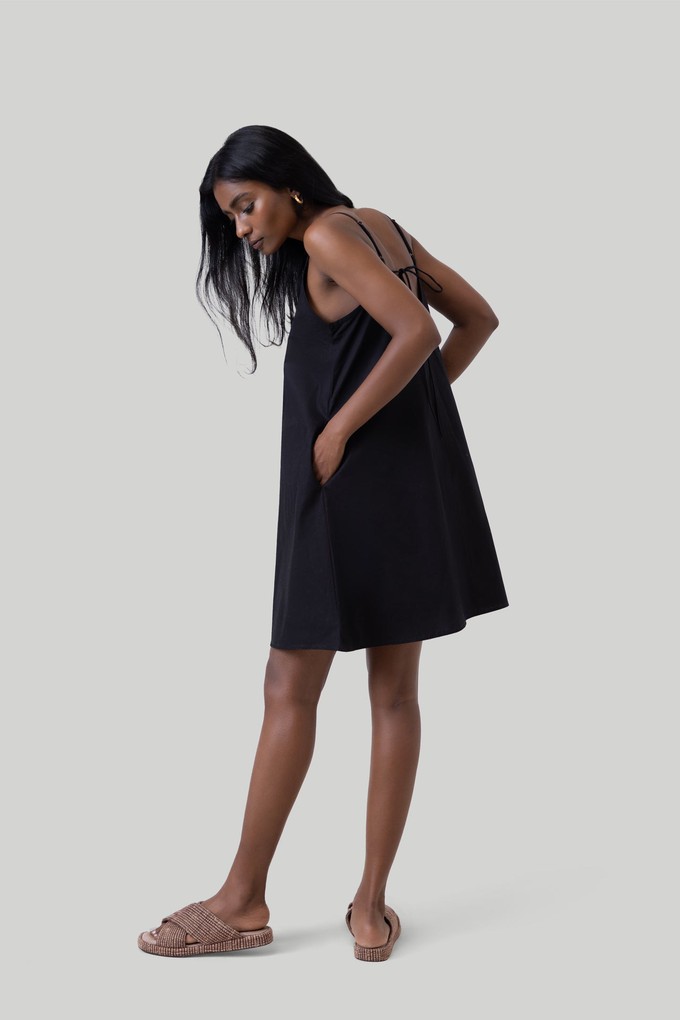 Short Tent Dress in Black from Reistor