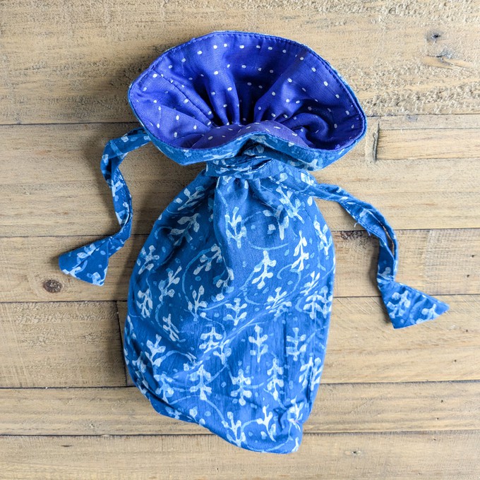 Eco Friendly Bottle Bags, Reusable Kalamkari Cotton Bottle Gift Bags, Ethically Handmade in India from Shakti.ism