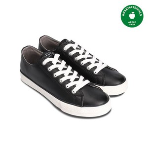 Sneakers Clove Black from Shop Like You Give a Damn