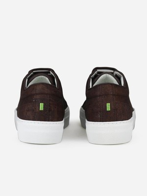 Sneakers Castanha Brown Essential from Shop Like You Give a Damn