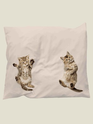 Kitten Friends pillowcase from SNURK
