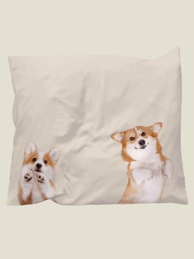Corgi Friends pillowcase from SNURK