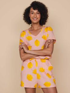 Lemon V-Neck T-shirt and Shorts set Women via SNURK