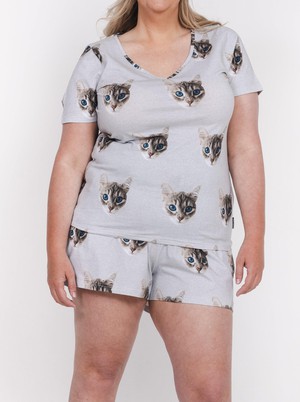 Ollie Cat T-shirt v-neck and Shorts set Women from SNURK