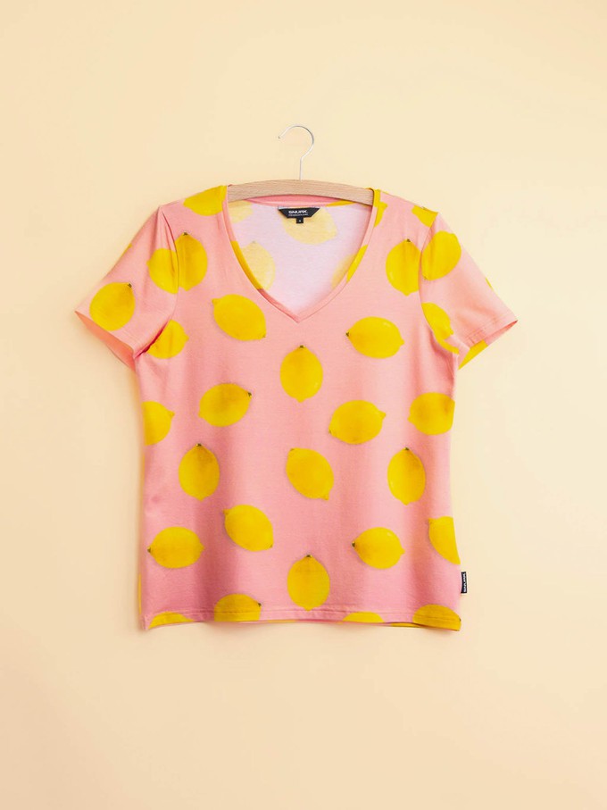 Lemon V-Neck T-shirt and Shorts set Women from SNURK