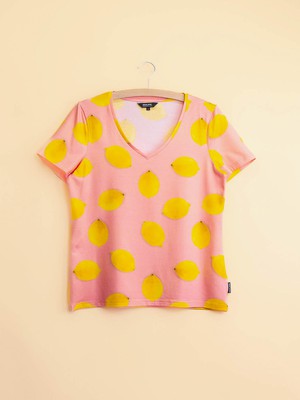 Lemon V-Neck T-shirt and Shorts set Women from SNURK