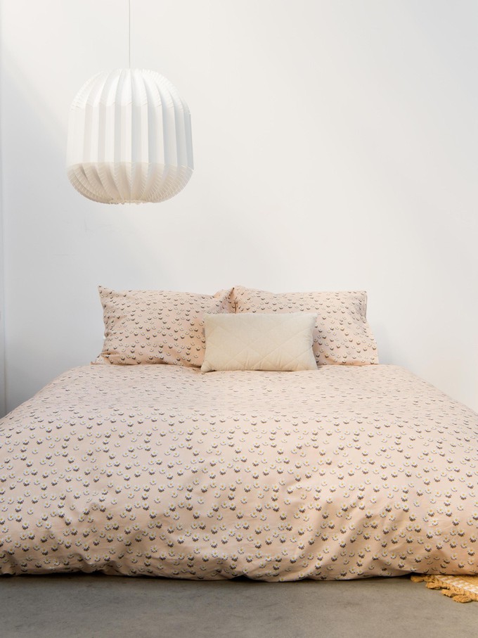 Daisy Sunrise pillow case 60 x 70 cm from SNURK