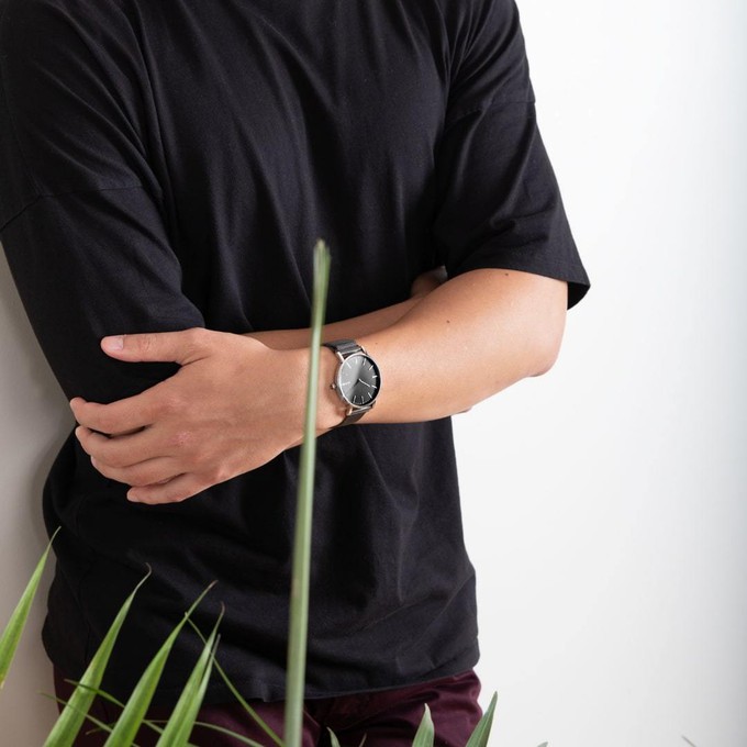 Black Solar Watch | Grey Mesh from Solios Watches