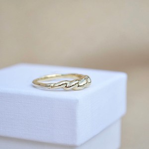 Flore Ring - Gold 14k from Solitude the Label