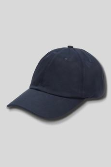 Base Water Resistant Cap via Superstainable