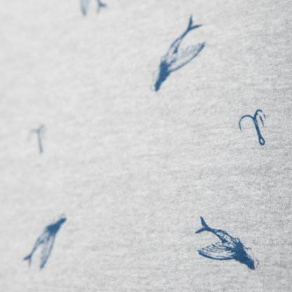 Sweatshirt - biologisch katoen - vliegende vrouw vissen en haakjes - Grijs melange from The Driftwood Tales Sweatshirt - biologisch katoen - vliegende vrouw vissen en haakjes - Grijs melange from The Driftwood Tales