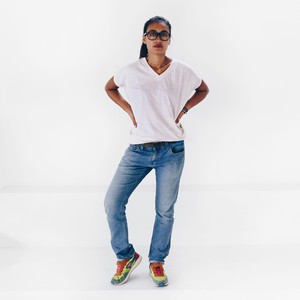 T-Shirt Schmetterlingsmodell – recycelter Stoff – rosa Fluormelange from The Driftwood Tales