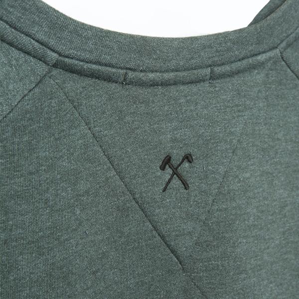 Sweatshirt - biologisch katoen - club&axe - legergroen from The Driftwood Tales Sweatshirt - biologisch katoen - club&axe - legergroen from The Driftwood Tales