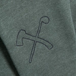 Sweatshirt - biologisch katoen - club&axe - legergroen from The Driftwood Tales Sweatshirt - biologisch katoen - club&axe - legergroen from The Driftwood Tales