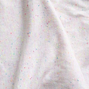 T-Shirt Schmetterlingsmodell – recycelter Stoff – rosa Fluormelange from The Driftwood Tales