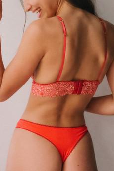 Thandi Thong via Troo