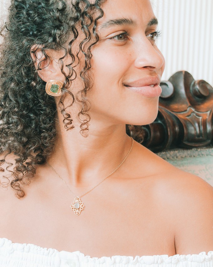 oona necklace from TRUVAI jewellery