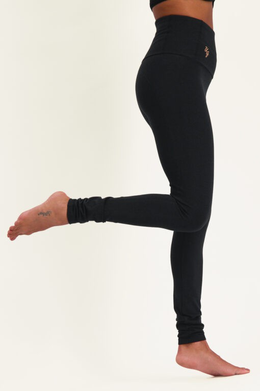 Surya Dry Fit Leggings – Urban Black from Urban Goddess