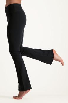 Flared Yoga pants Anandafied – Urban Black via Urban Goddess
