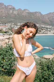 Ellie Thong via Urbankissed