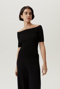 The Organic Cotton Off-the Shoulder Top - Black via Urbankissed