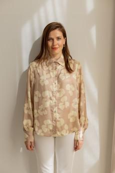 Noel Shirt Beige Flowers via Urbankissed