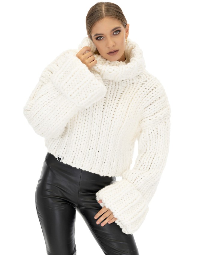 Crop Turtle Neck Jumper - White from Urbankissed