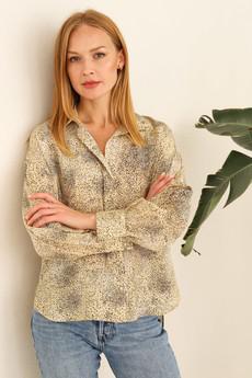 Silk Shirt Sand Diune via Urbankissed