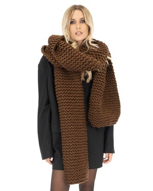 Straight Ribbed Chunky Scarf - Brown from Urbankissed