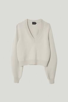 The Merino Wool Cropped V-neck - Pearl via Urbankissed