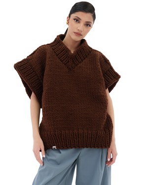 V-neck Poncho Sweater - Brown from Urbankissed