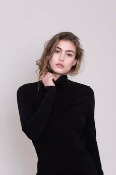 The Margaret | Turtleneck - Black via Urbankissed