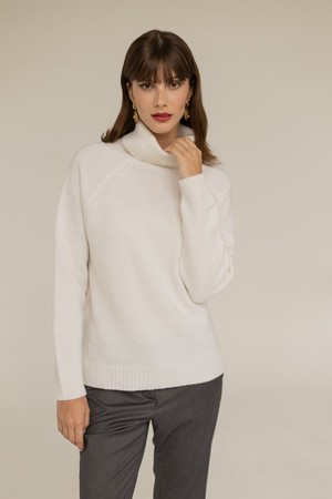 Turtleneck Cashmere Ecru from Urbankissed