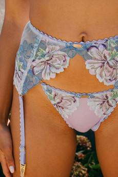 Remmi - Longline Garter Belt via Urbankissed