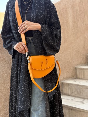 Pebble Shoulder Bag from Veganologie