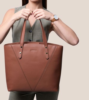 Honor Vegan Bio-Based Bamboo Leather Tote Bag in brown from Votch